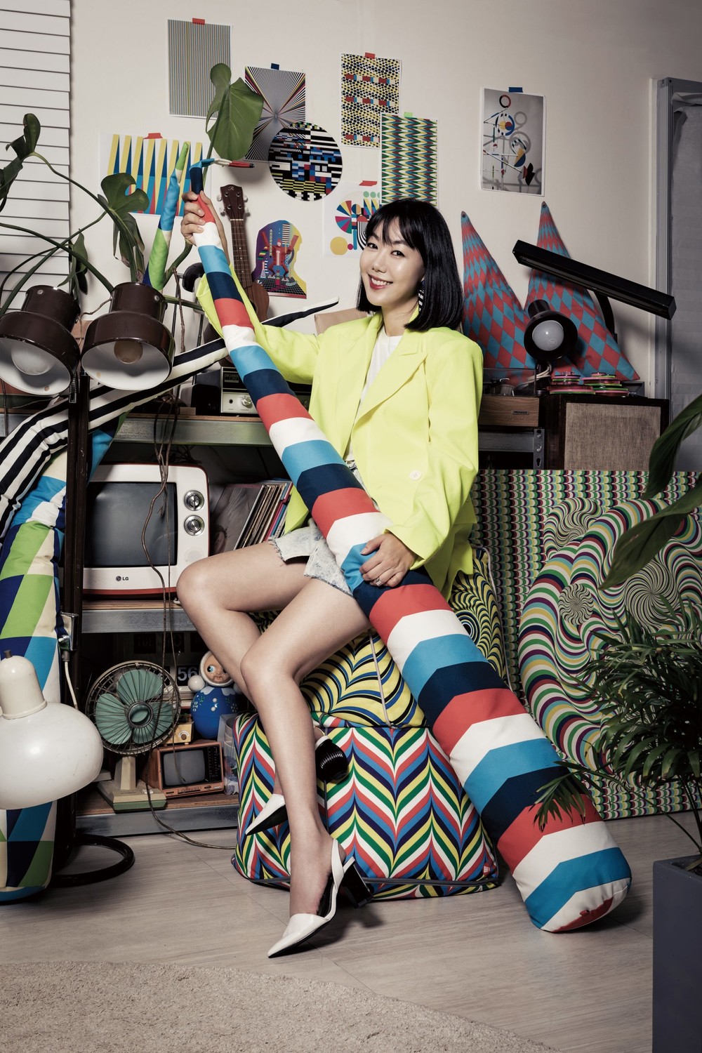 MONTHLY DESIGN people photography 31