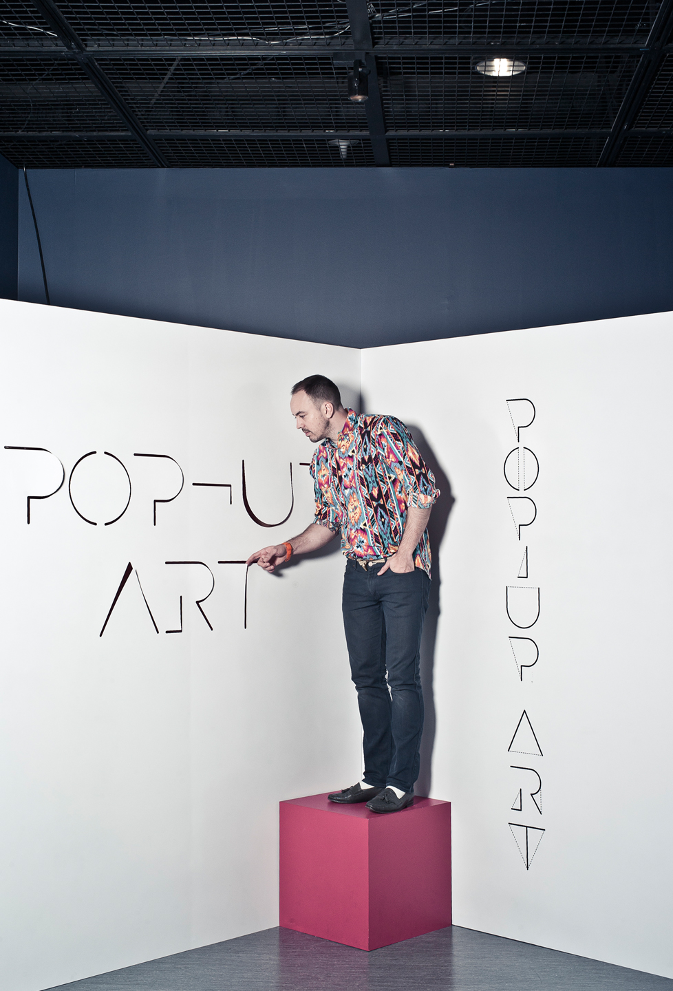 MONTHLY DESIGN people photography 34