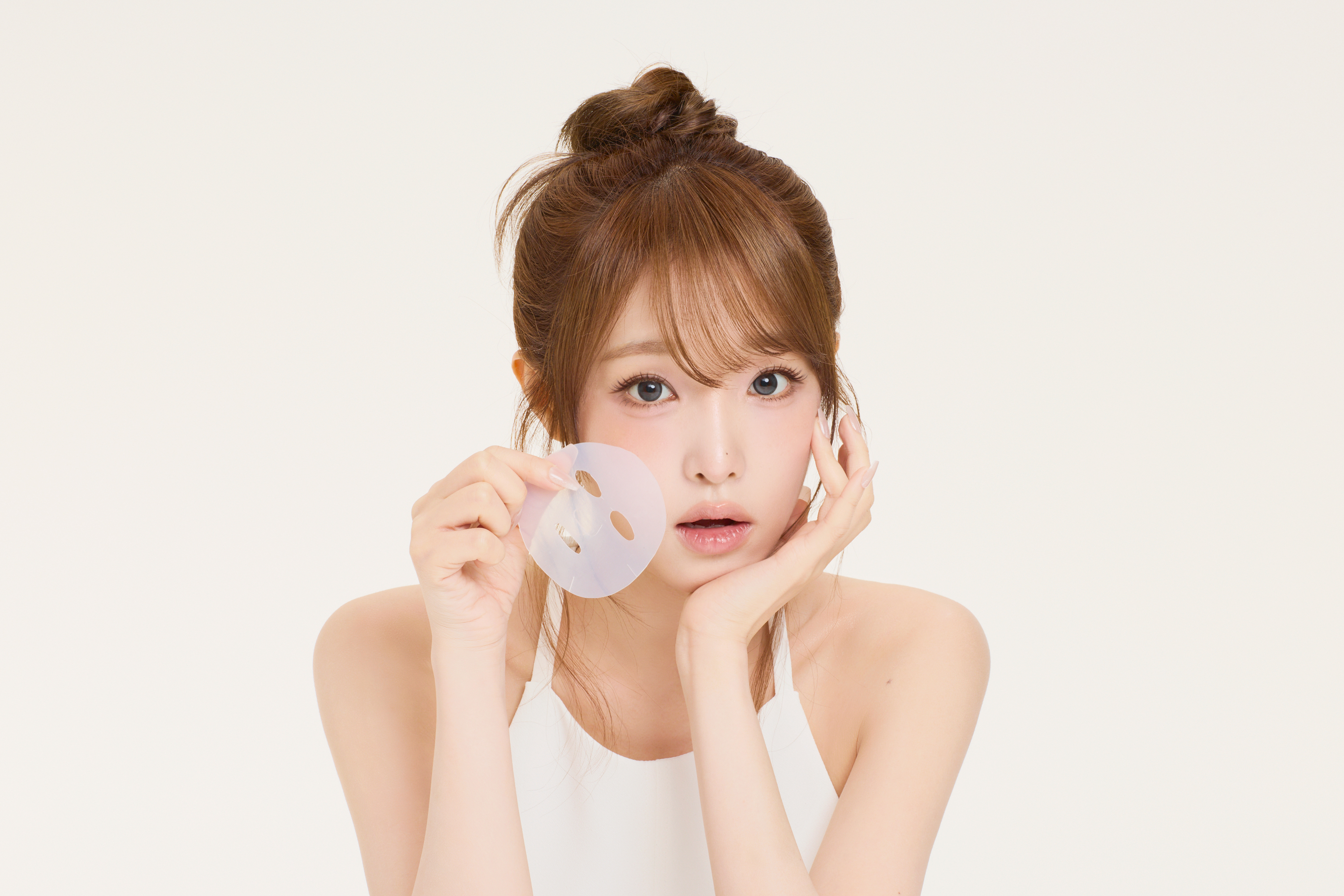 EIOM X YENA